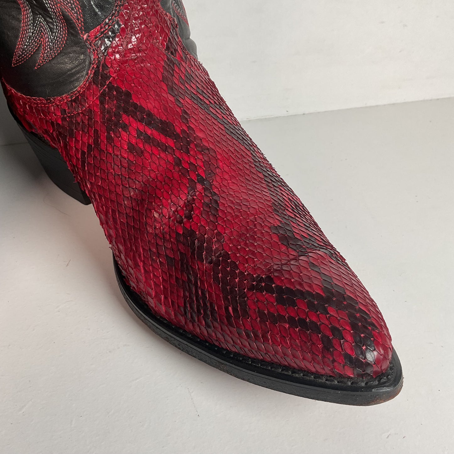 Vintage Red Python Snakeskin Cowboy Boots 11 D USA Made Front Cut