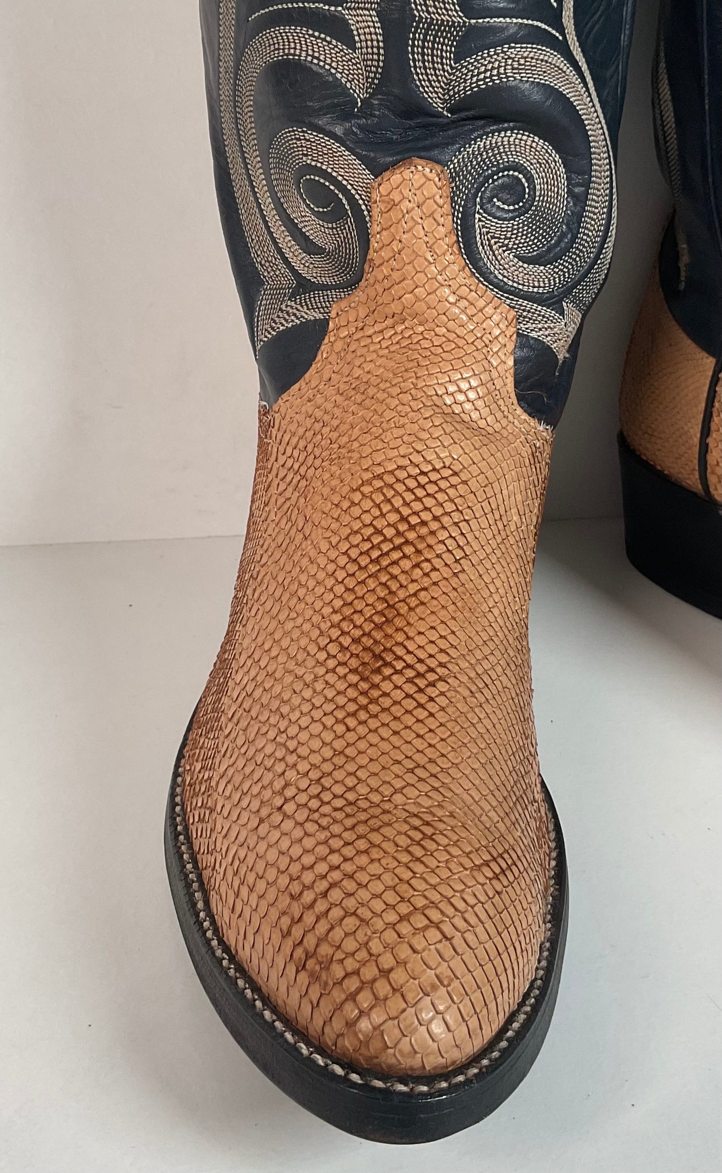 Vintage Larry Mahan Snakeskin Cowboy Boots | Exotic | Narrow | Men’s 11 B