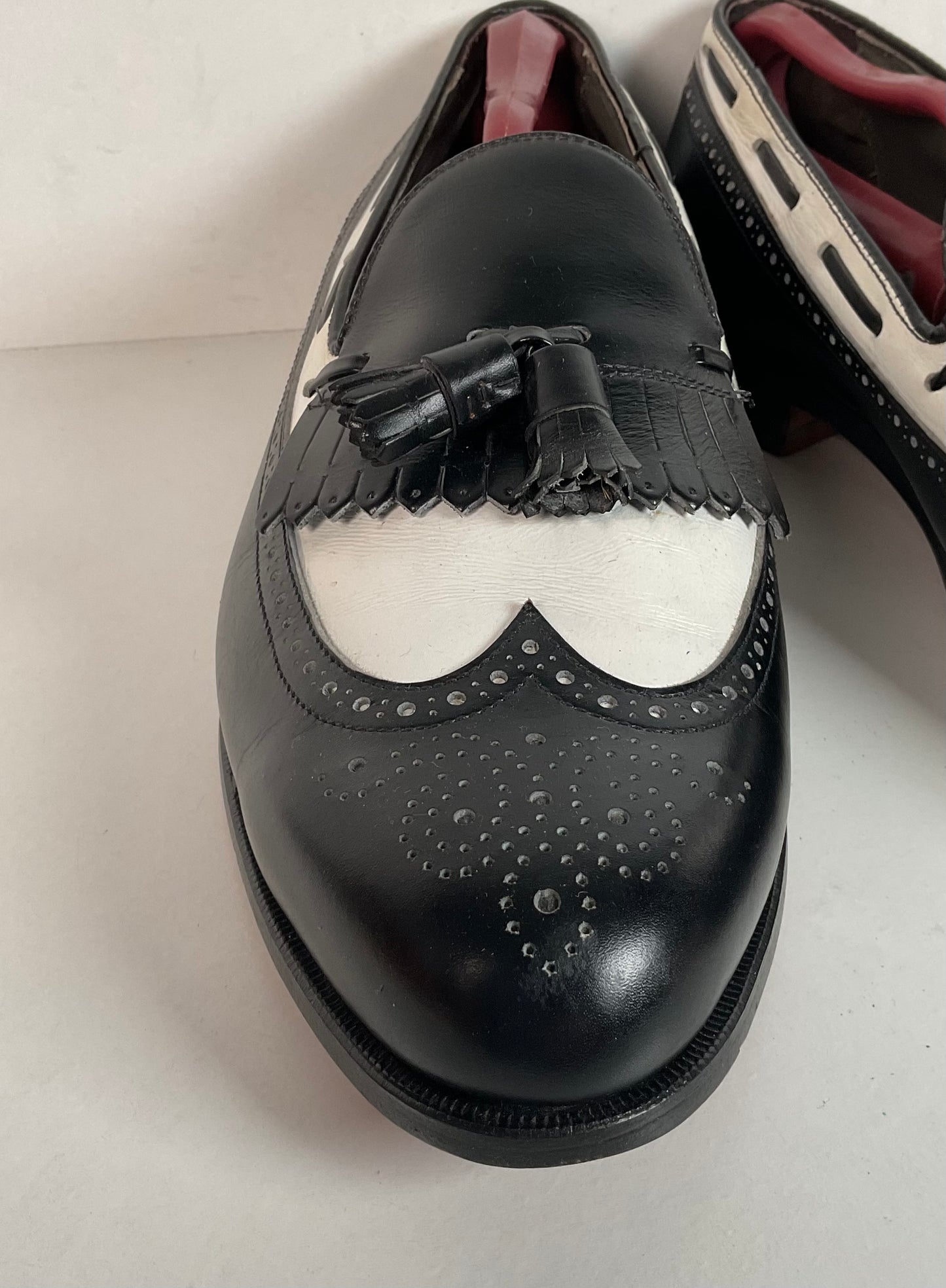 Vintage Footjoy Kiltie Tassel Loafers | Spectators | USA Made | Men’s 9 E