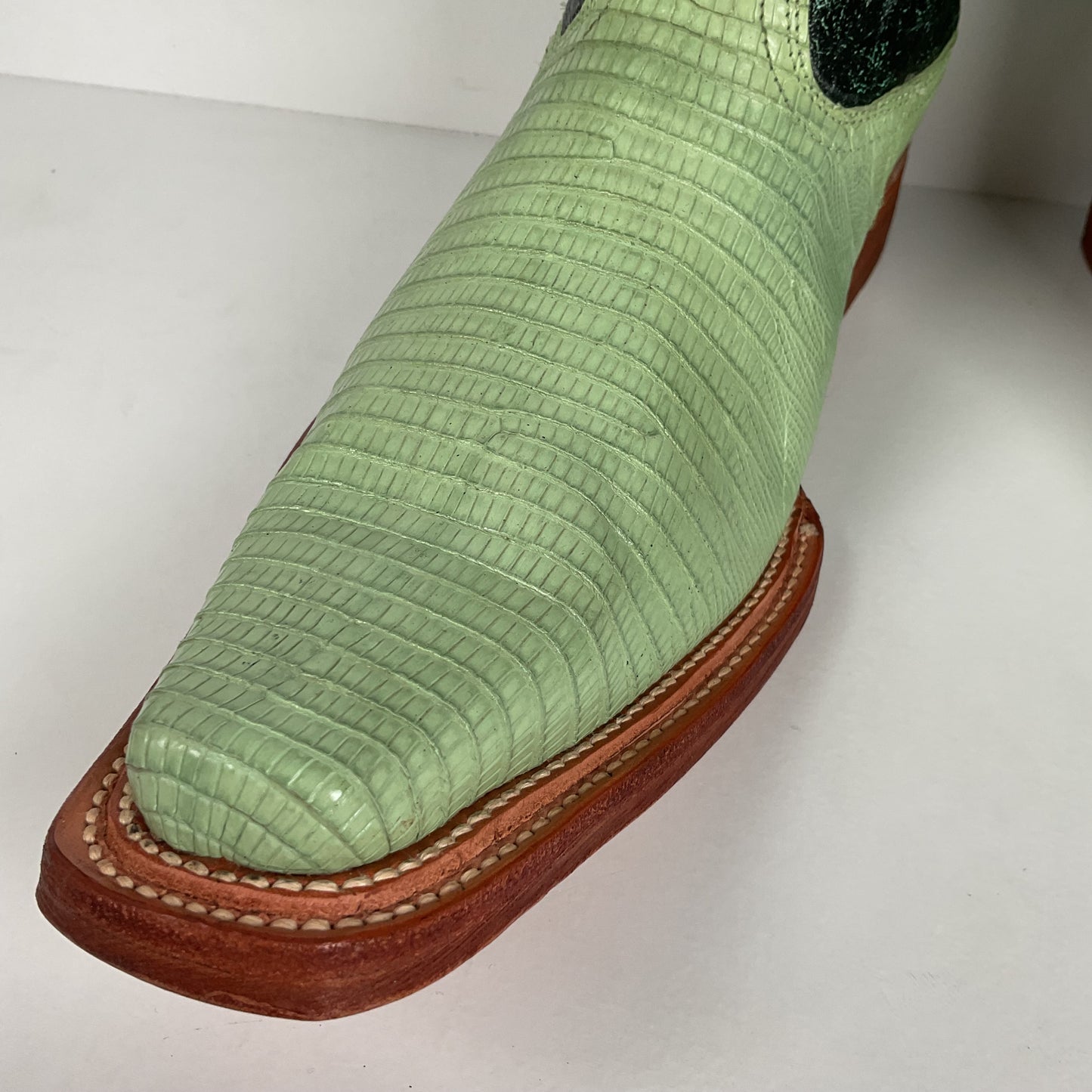 Los Altos Teju Lizard Cowboy Boots | Lime Green | Men’s 10.5 EE