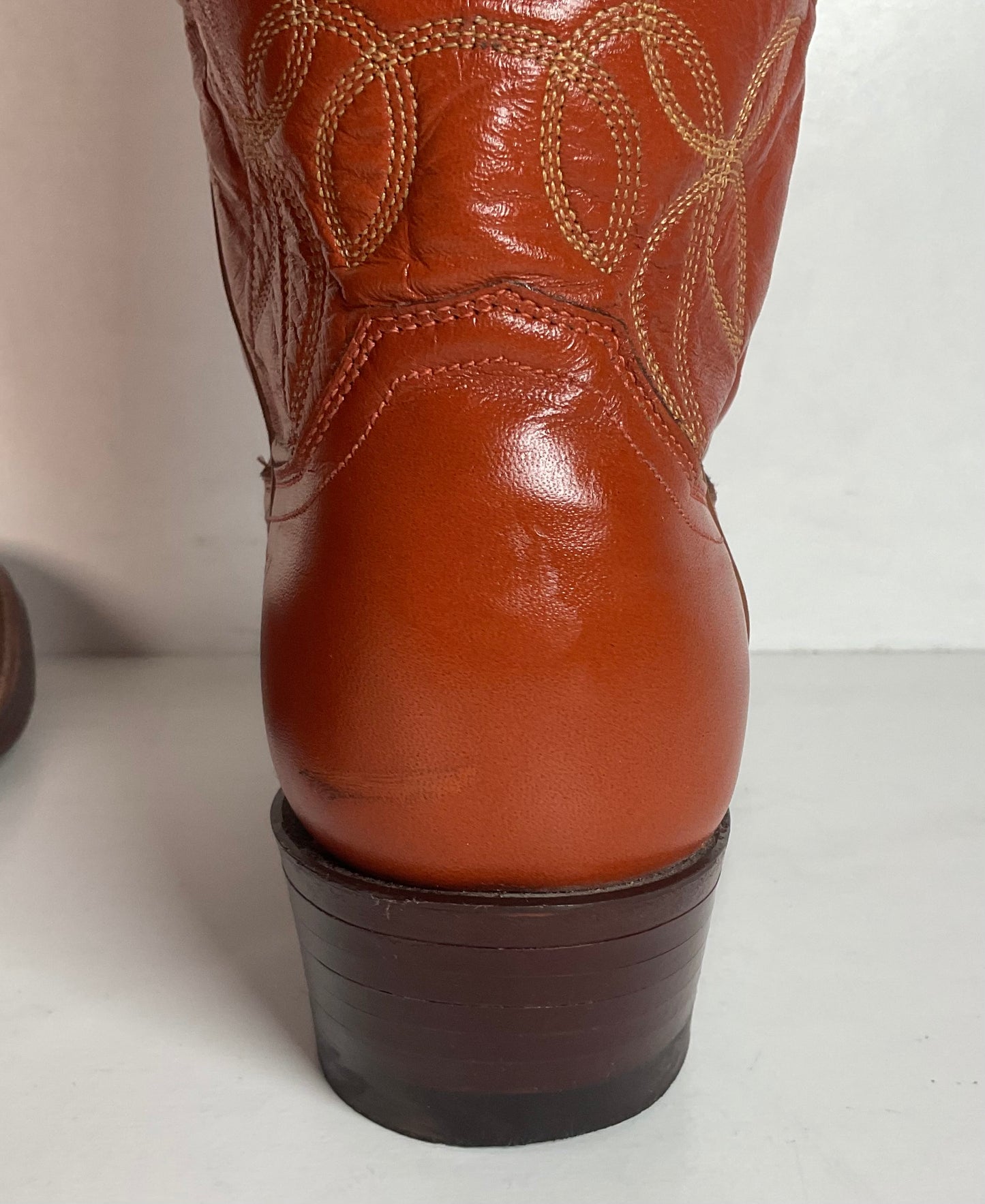 Vintage Justin Burnt Orange Cowgirl Boots 7 C USA Made