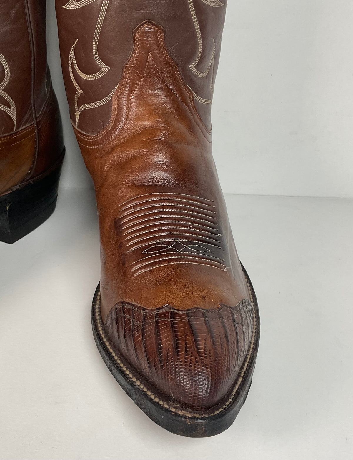 Vintage Tony Lama Lizard Wingtip Cowboy Boots | Gold Label | Men’s 9.5 D