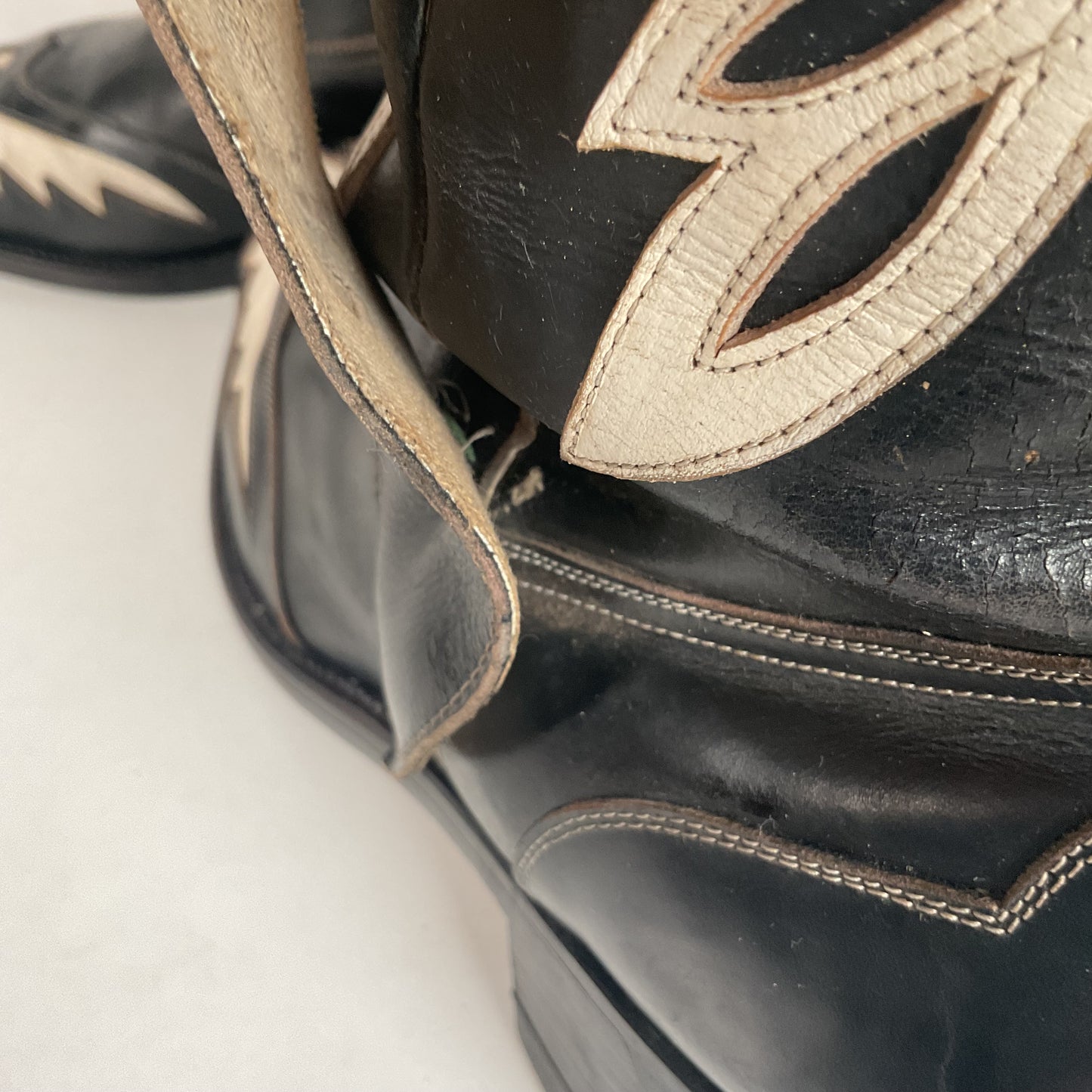 Vintage Thunderbird Cowboy Boots | Tooled Inlays | Mule Ear | 1960s | Men’s 9