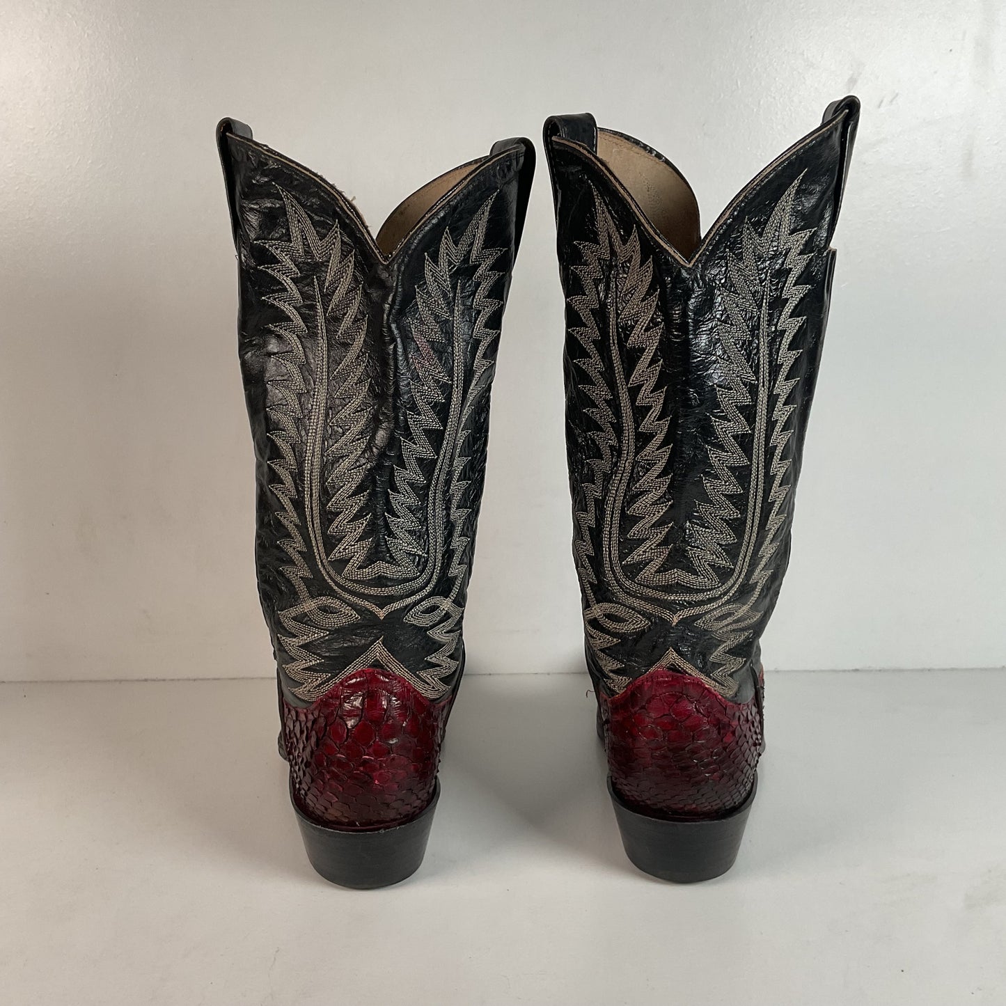 Python Snakeskin Cowboy Boots | Burgundy | Men’s 7 D | Women’s 8