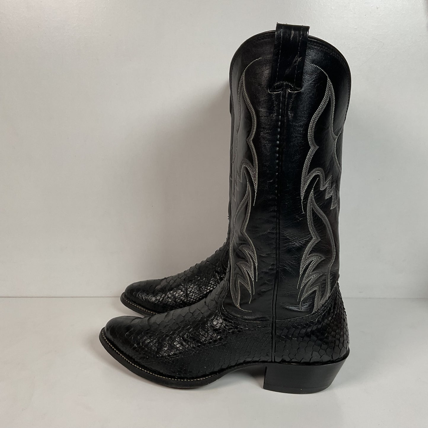 Vintage Nocona Black Boa Snakeskin Cowboy Boots 9 D Old Black Label Back Cut