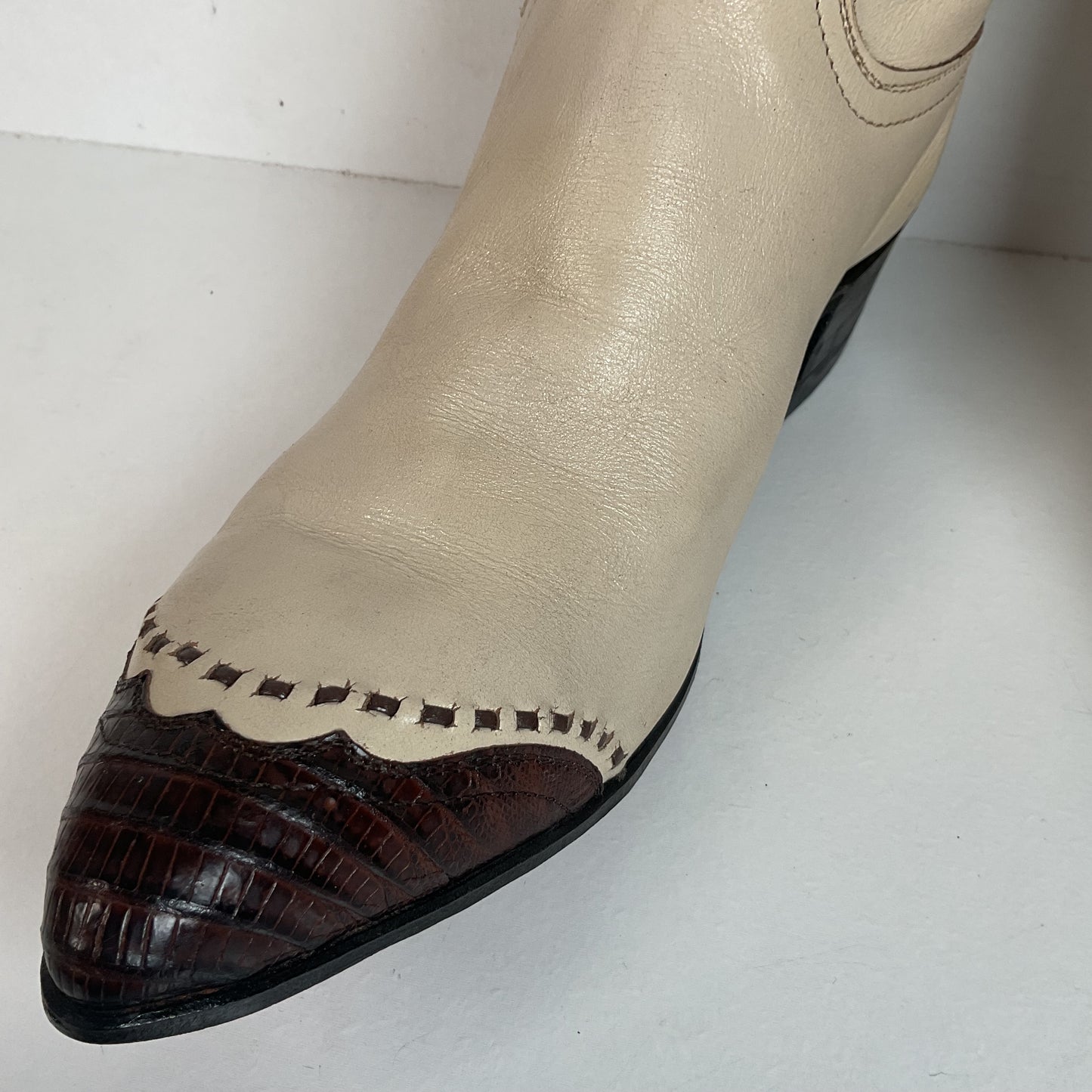 Vintage 1960s Cowtown Lizard Wingtip Cowboy Boots Men’s 8.5 A | Women’s 10