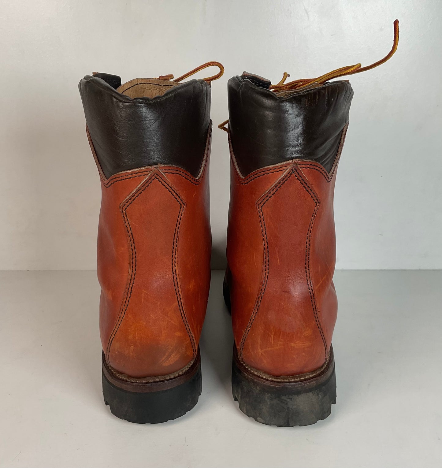 Vintage 1980s Wolverine Mountaineering Boots 11 E USA Vibram Lug Insulated