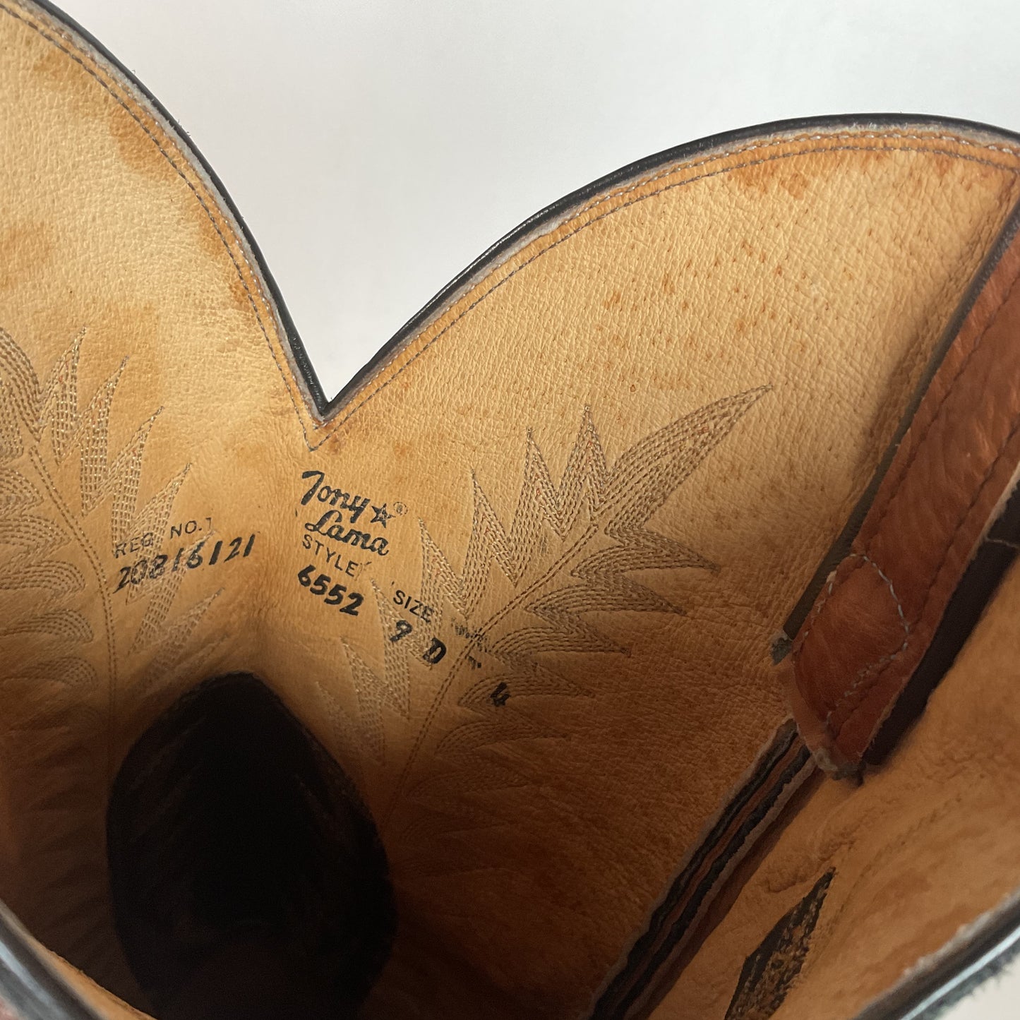 Vintage Tony Lama Gold Label Cowboy Boots — Pecan Bull Shoulder — Men’s 9 D