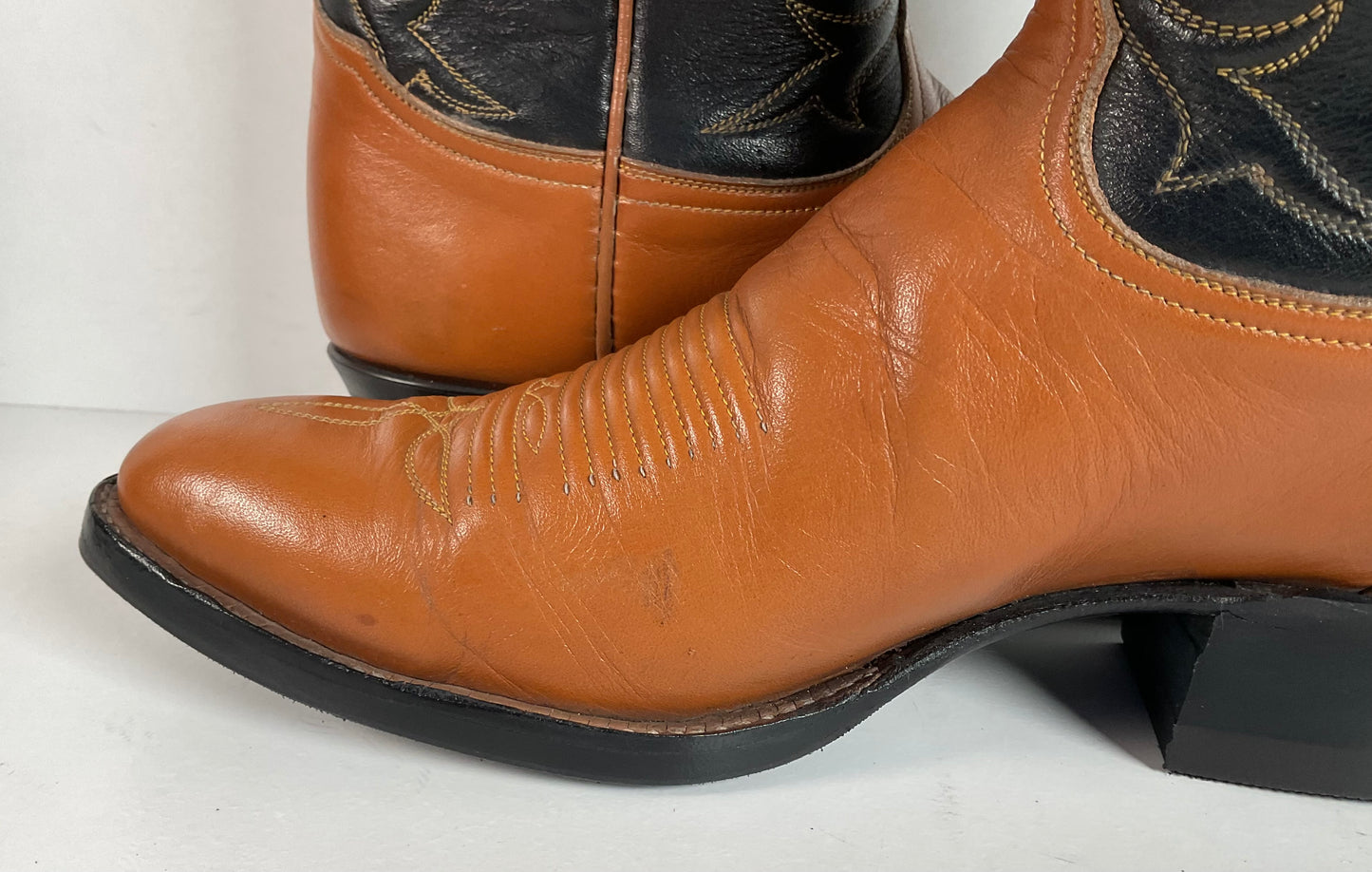 Vintage 60s Tony Lama Longhorn Cowboy Boots Men’s 8.5 | Women’s 10 Gold Label