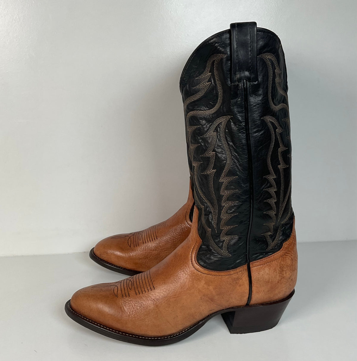 Vintage Tony Lama Bull Shoulder Cowboy Boots | USA Made | Men’s 9 D