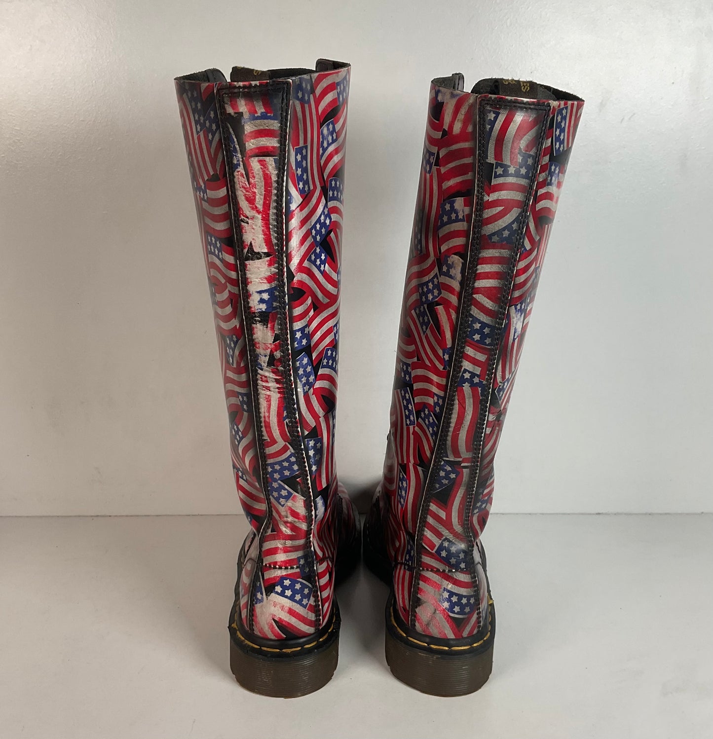 Vintage Dr. Marten 20-Eyelet American Flag Boots UK 6 | US Women’s 8