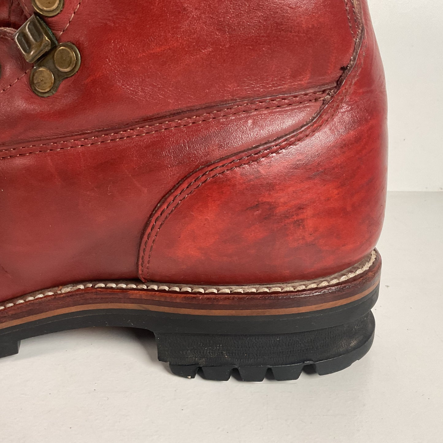 Chippewa Kush N’ Kollar Mountaineering Boots | Shearling | 6.5 E | Women’s 7.5