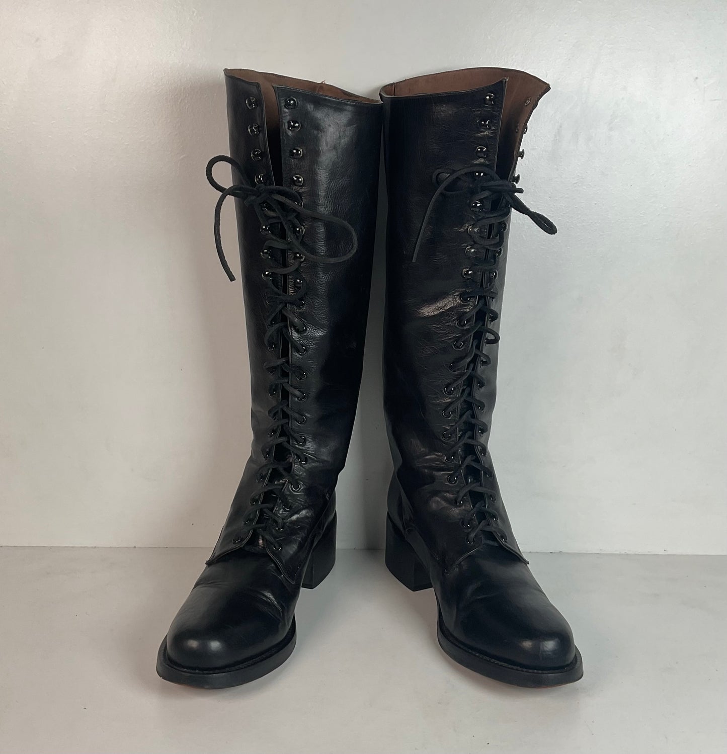 Vintage 1990s Women’s Guess Lace Up Go-Go Boots 7.5 Grunge Punk