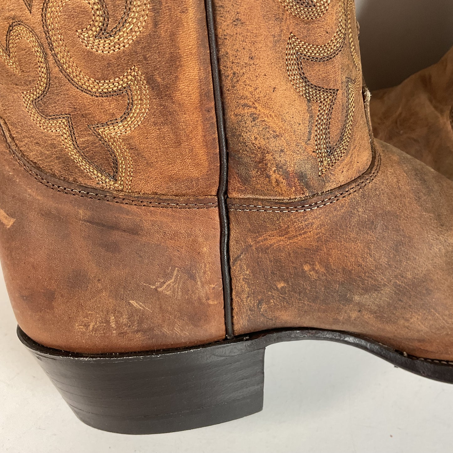 Vintage Justin Bay Apache Cowboy Boots 12 EE USA Made