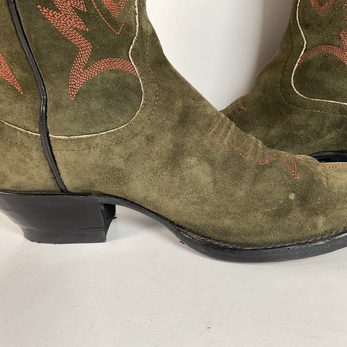 Vintage Hyer Cowboy Boots | 1980s | Olive Green Suede | Women’s 6.5 B