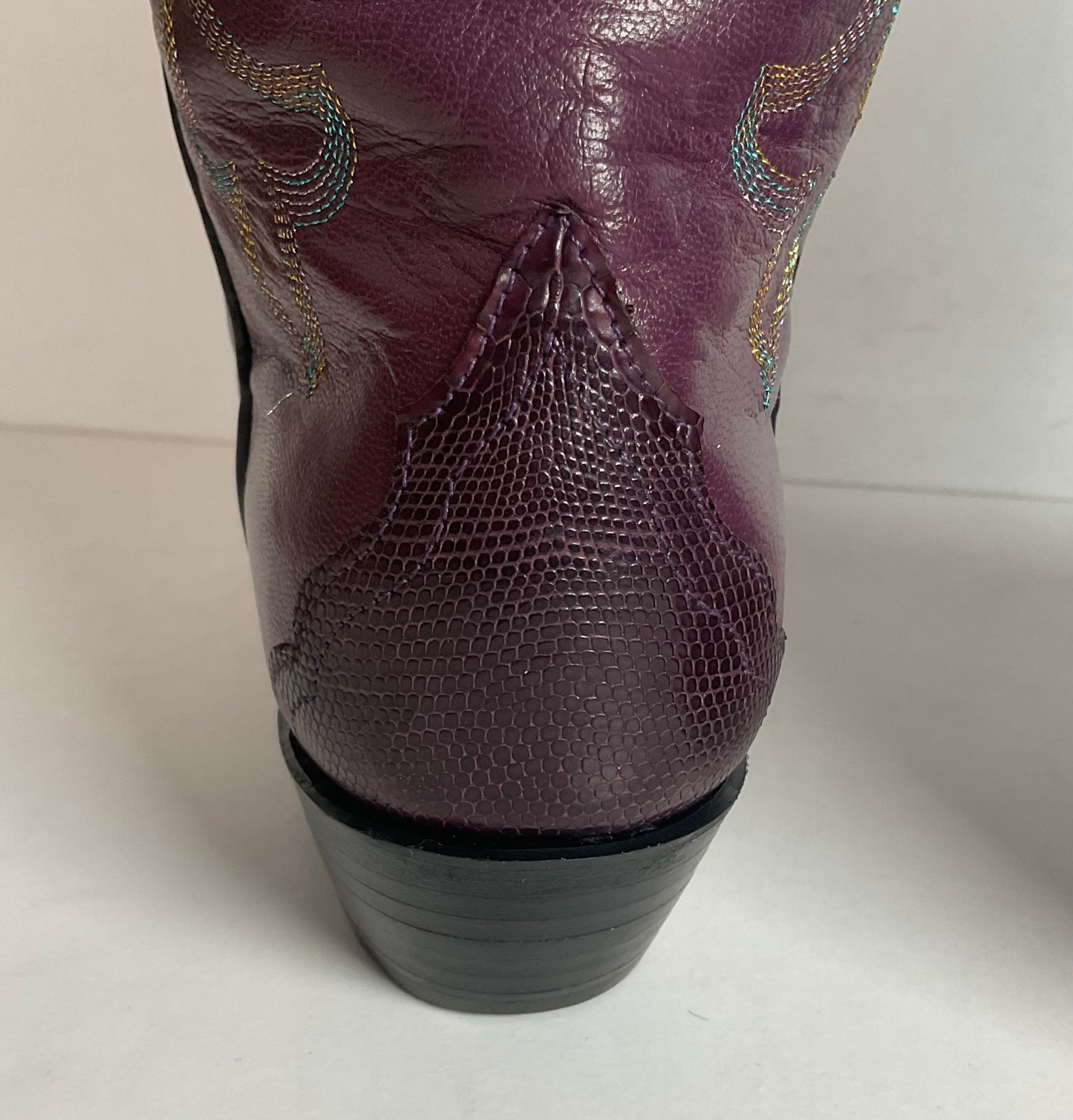 Vintage Larry Mahan Tall Purple Cowgirl Boots 8.5 B USA Made Lizard Teju