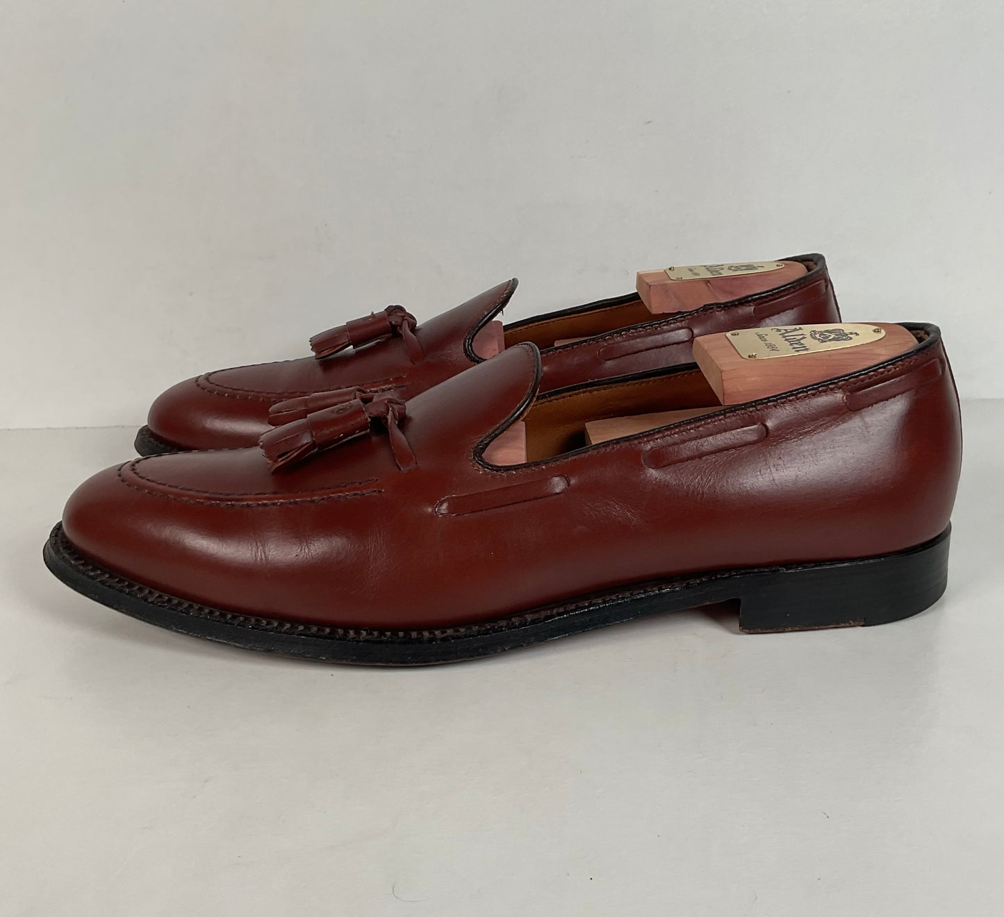 Alden Tassel Moccasin Loafer | Walnut Calfskin | Extra Narrow | 11 A
