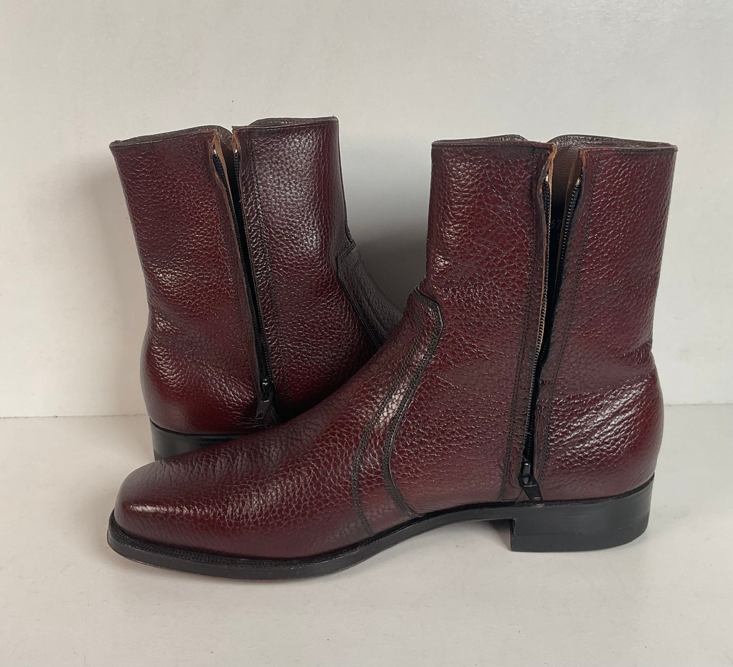 Vintage Florsheim Bullhide Zipper Boots 9.5 D Chelsea Style