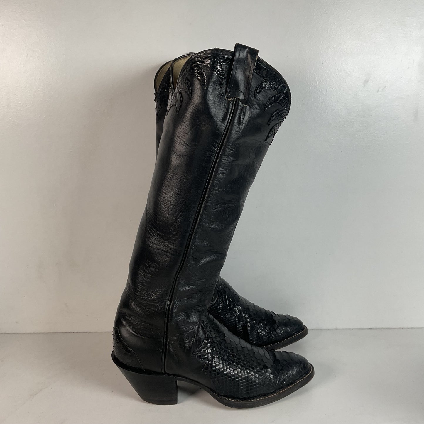Vintage Larry Mahan Tall Black Cowgirl Boots | Python Snakeskin | 7 B