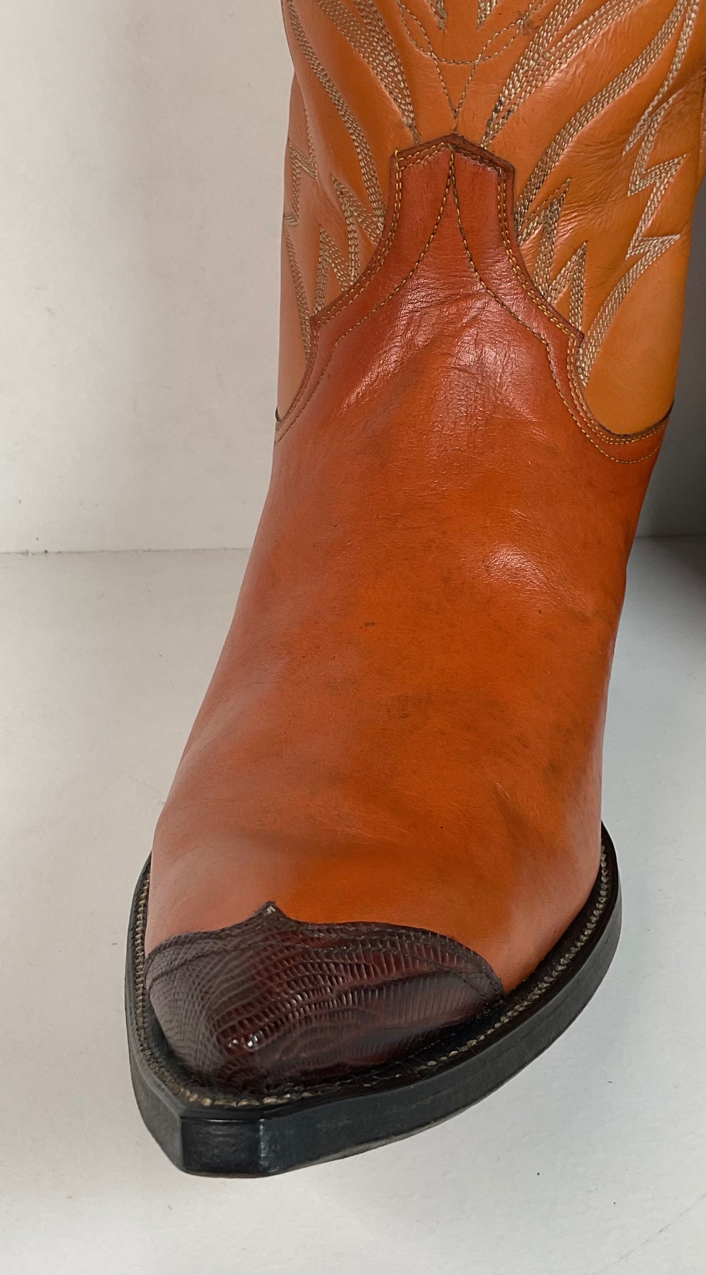 1960s Cowtown Handmade Cowboy Boots 13 D Pumpkin Orange Lizard Wingtip