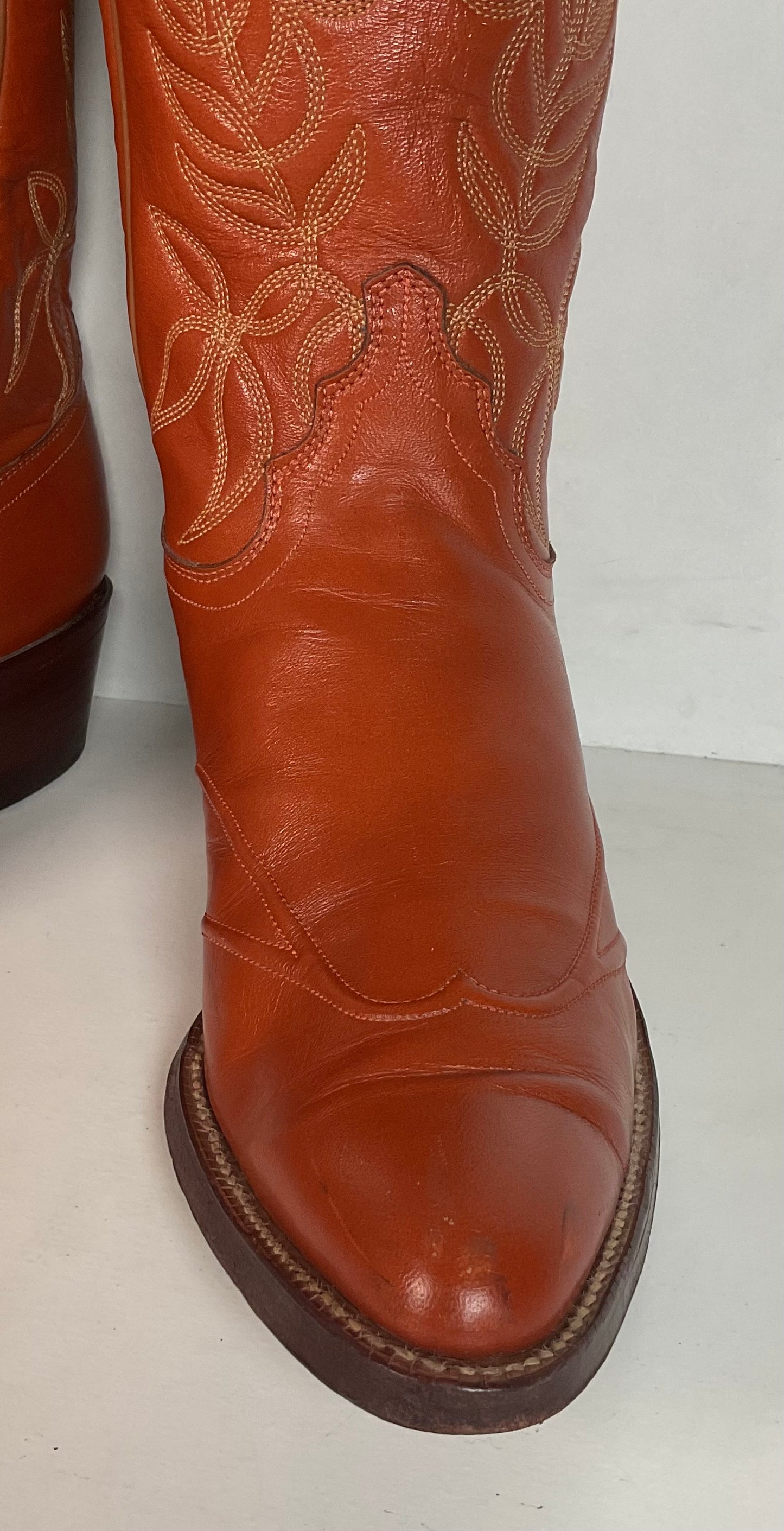 Vintage Justin Burnt Orange Cowgirl Boots 7 C USA Made