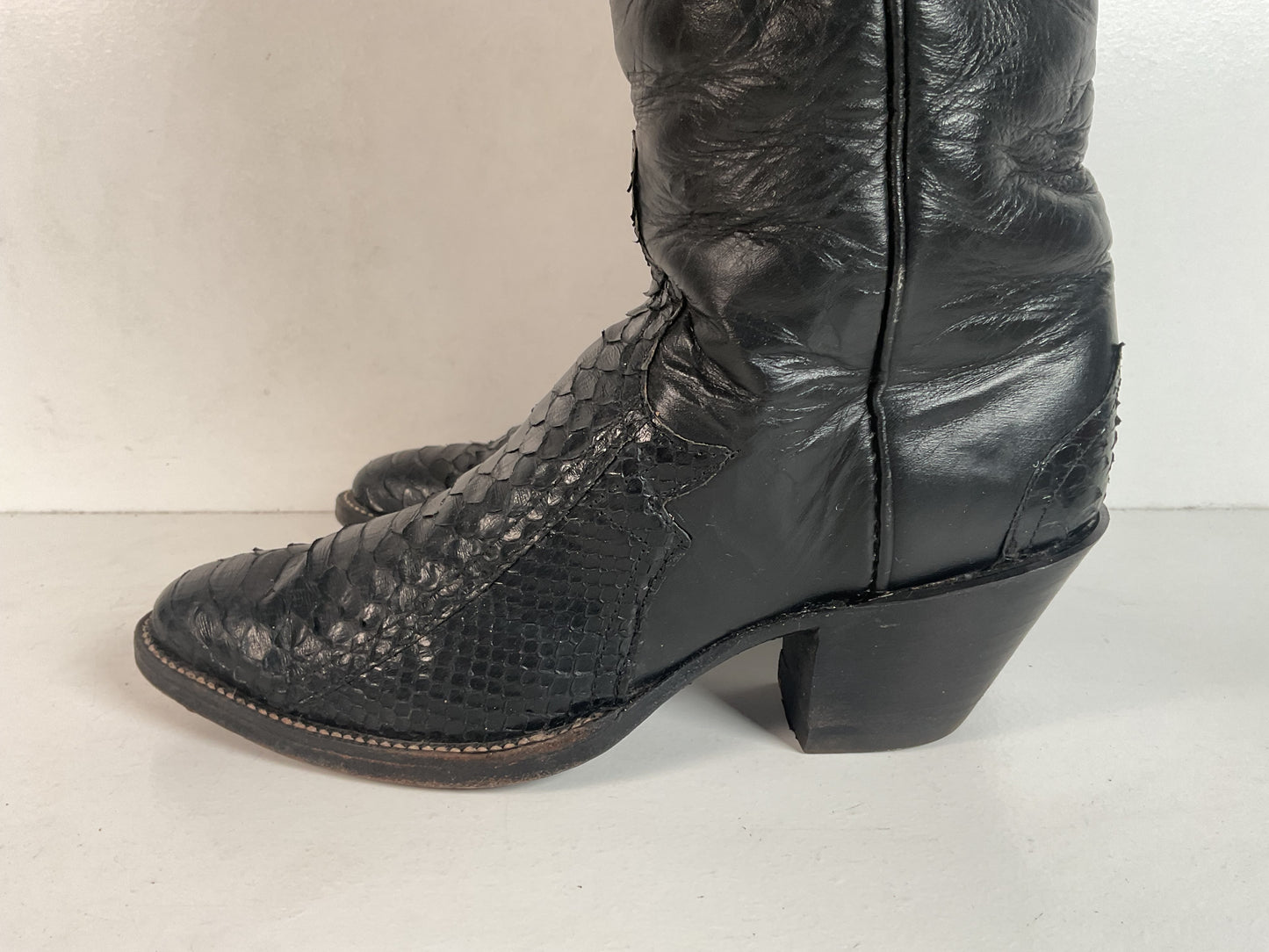 Vintage Larry Mahan Tall Black Cowgirl Boots | Python Snakeskin | 7 B