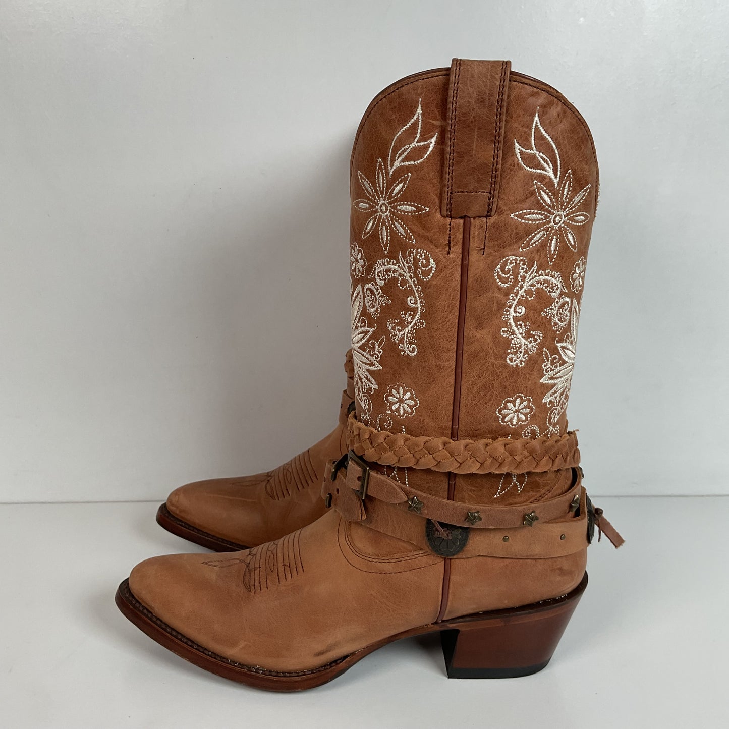 Shyanne Wildflower Cowgirl Boots 8 M Harness