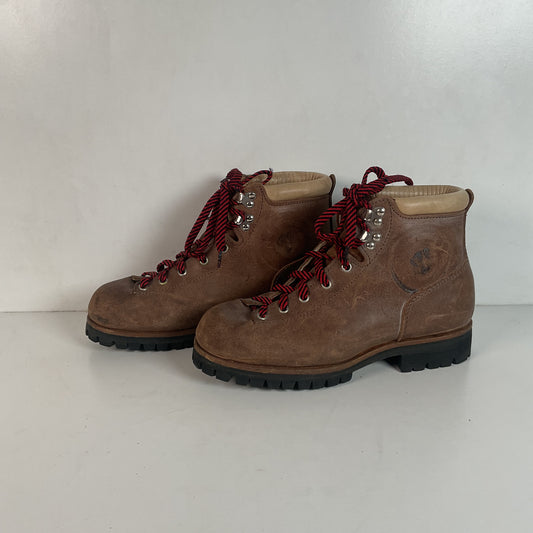 Vintage Vasque Mens Mountaineering Boots 8.5 A Hiking Rough Out Suede