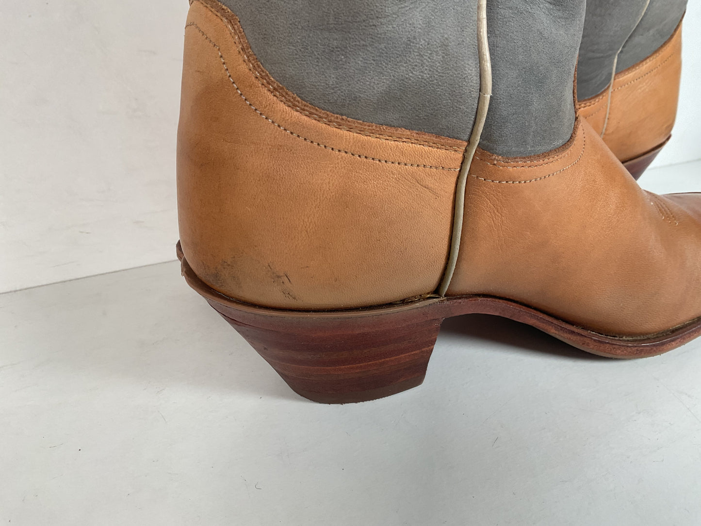 Vintage Justin Women’s Flower Cowgirl Boots 8 B Tooled Inlay USA Made