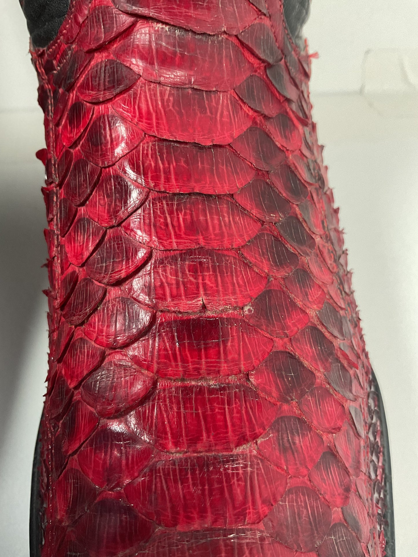 Vintage Laredo Ruby Red Python Snakeskin Cowboy Boots 8 D USA Made Back Cut