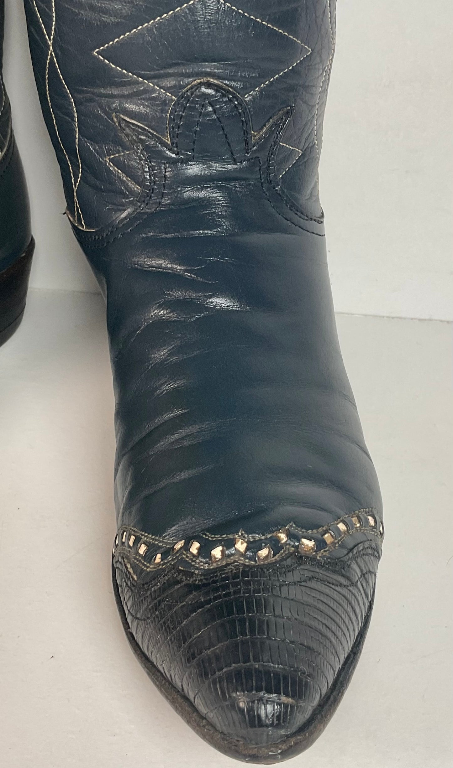 Vintage Tony Lama Navy Blue Cowgirl Boots 5.5 B Gold Label Lizard Wingtip