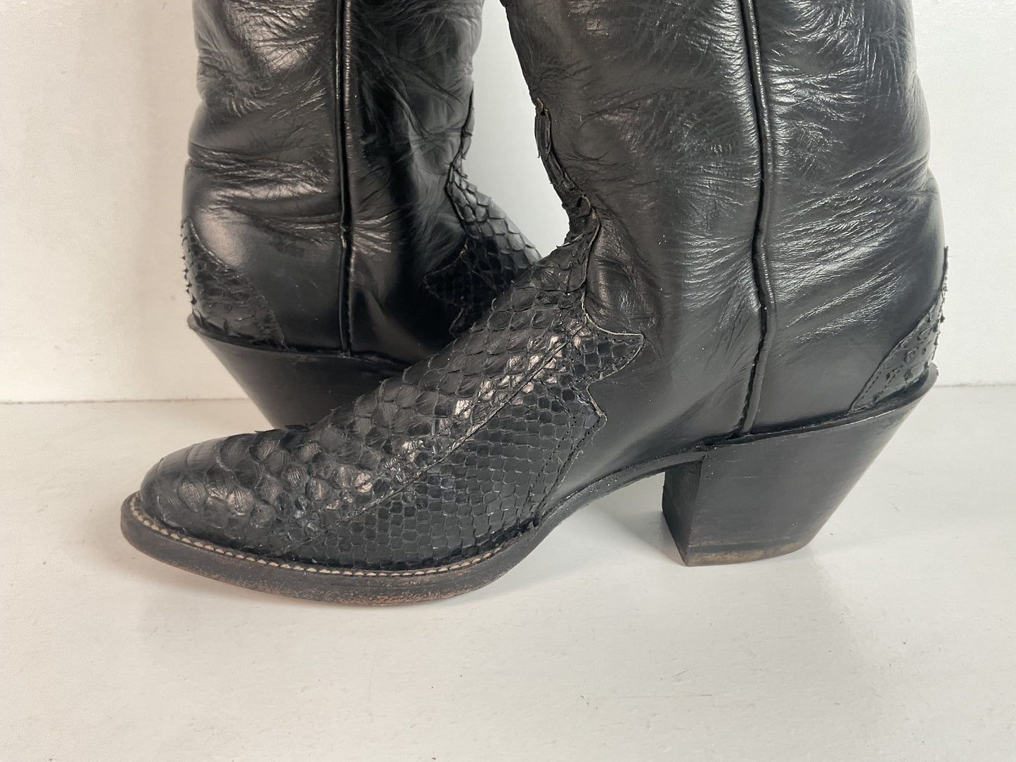 Vintage Larry Mahan Tall Black Cowgirl Boots | Python Snakeskin | 7 B