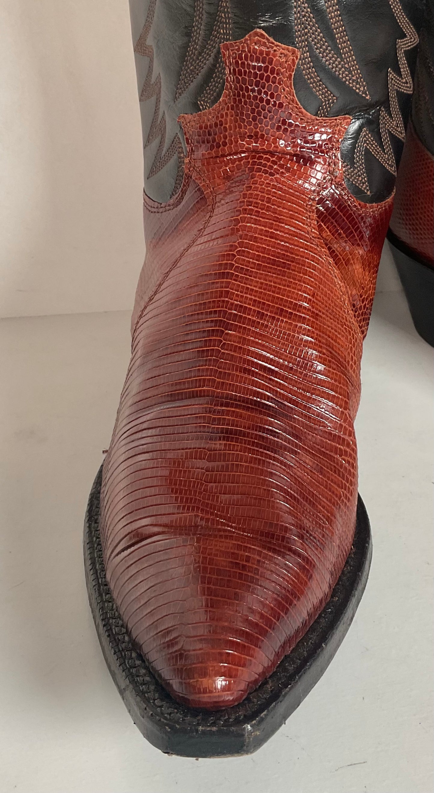 Justin Women’s Snip Toe Lizard Cowgirl Boots 9 B USA Made