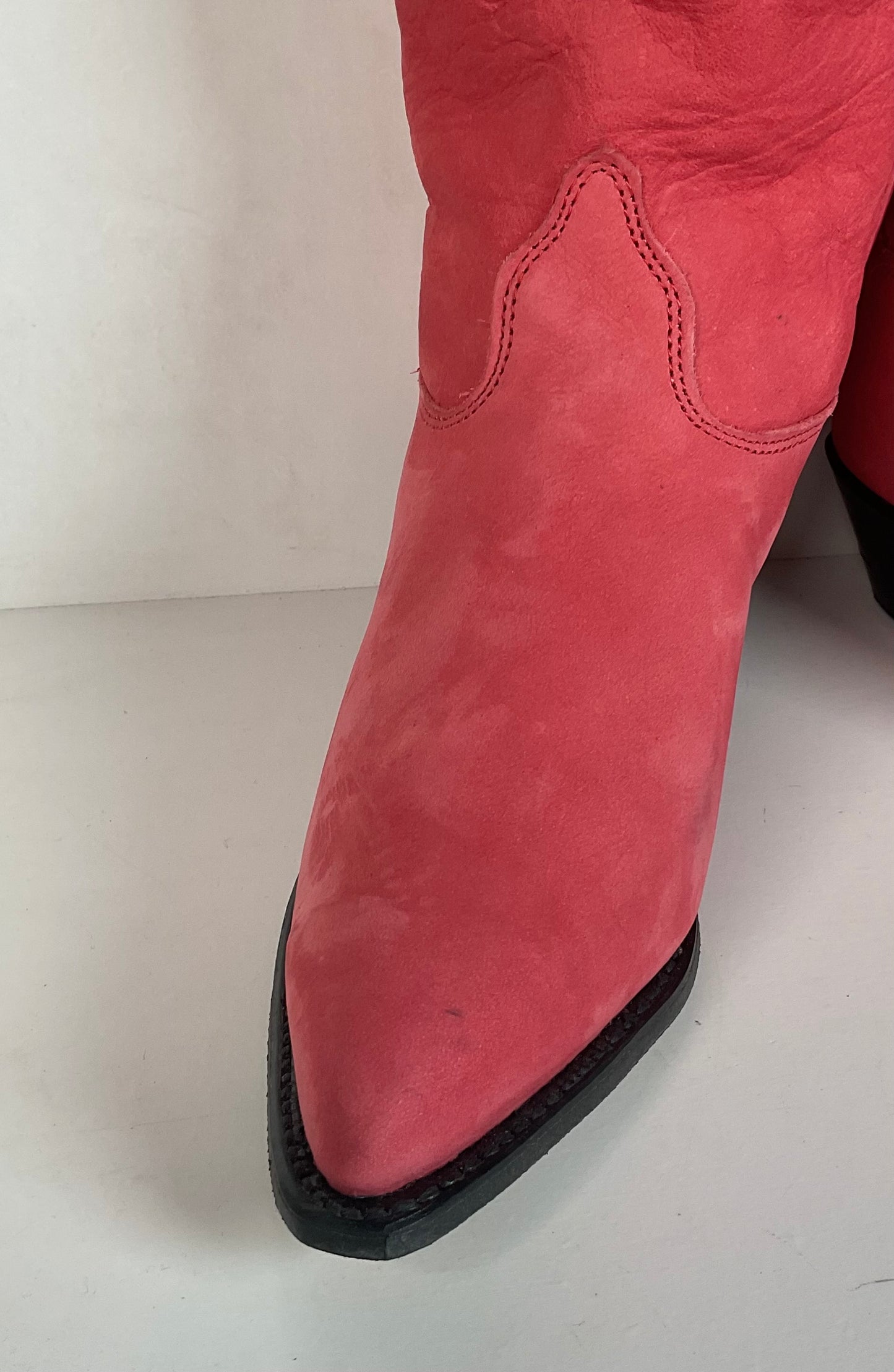 Vintage Wrangler Dusty Rose Cowgirl Boots 8.5 M USA Made Nubuck Suede