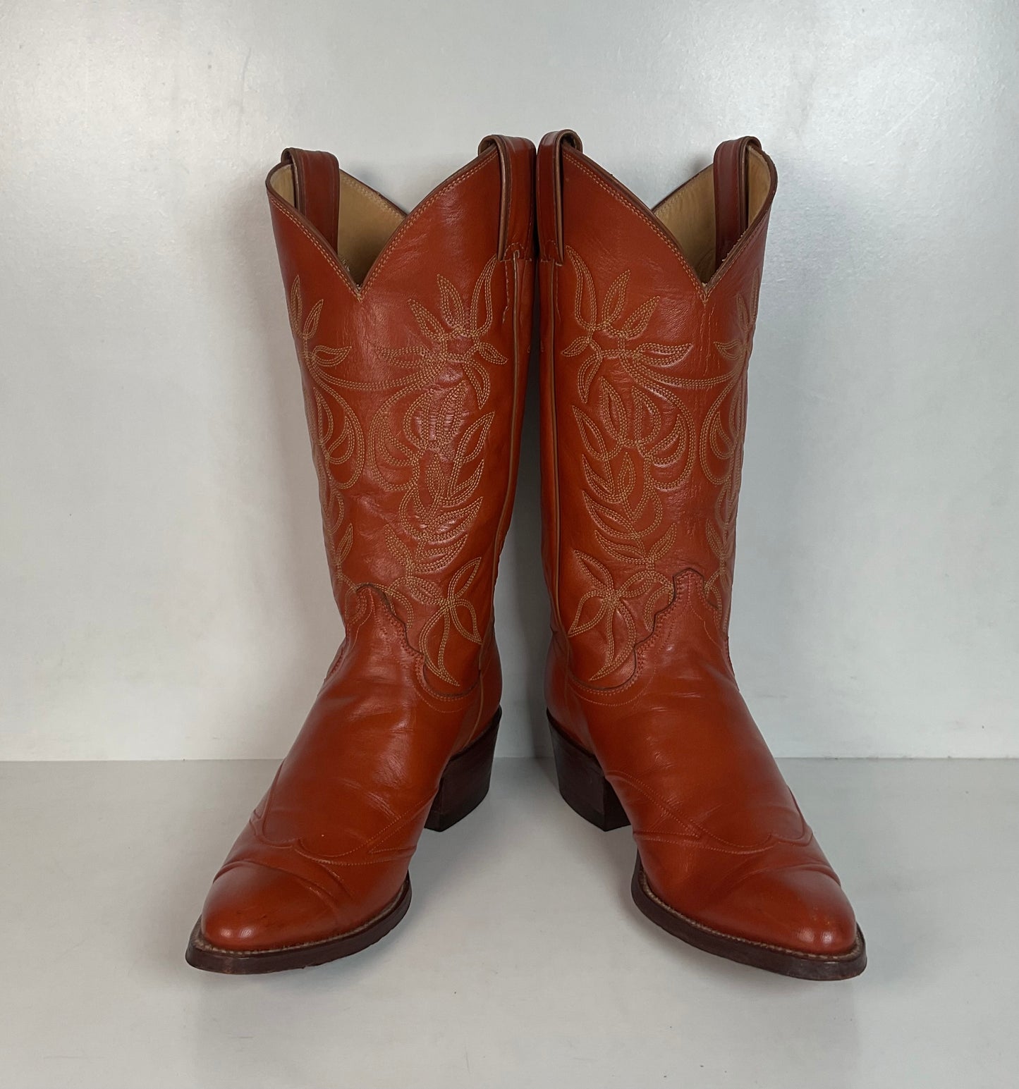Vintage Justin Burnt Orange Cowgirl Boots 7 C USA Made