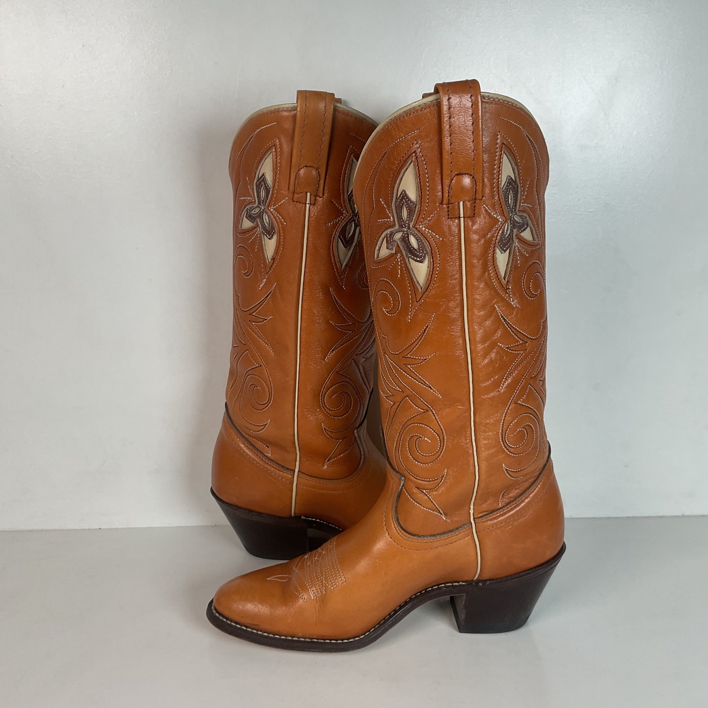 Vintage 1970s Acme Tooled Flower Inlay Cowgirl Boots 6.5 M USA Made