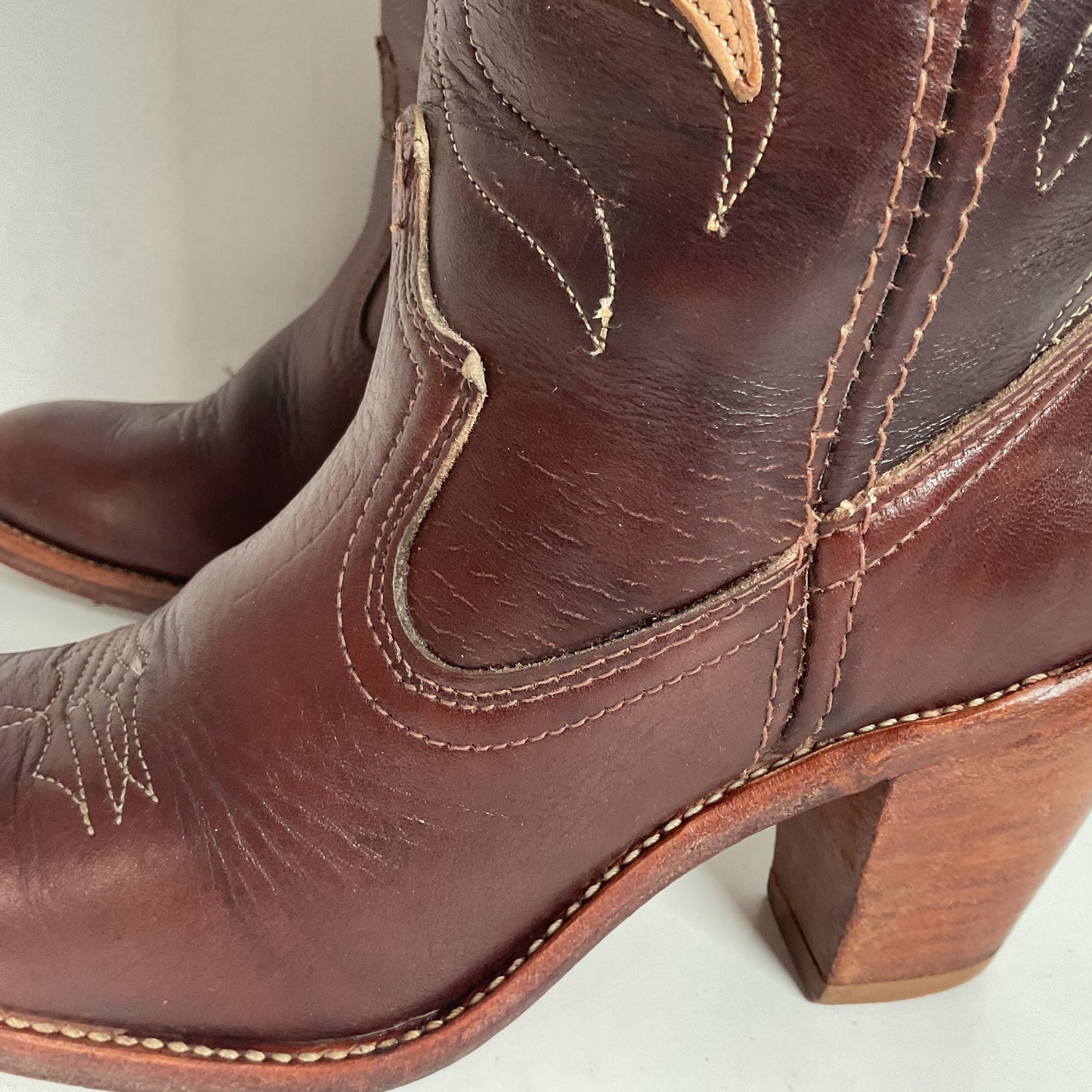 Vintage Dingo Acme Tulip Cowgirl Boots 6 M Tooled USA Made