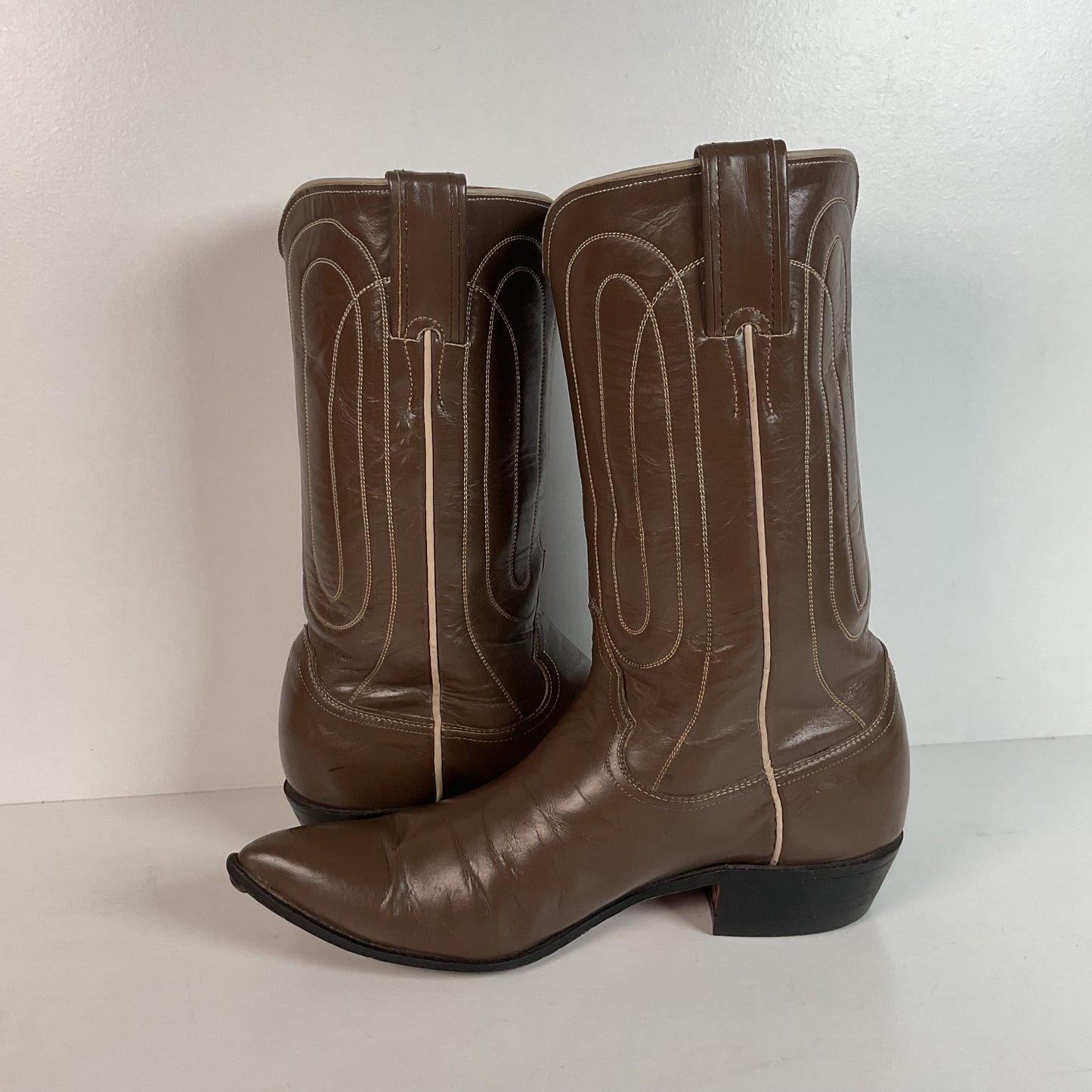 Vintage Justin Cowgirl Boots | Taupe | 1960s-1970s | USA Made | 7.5 B