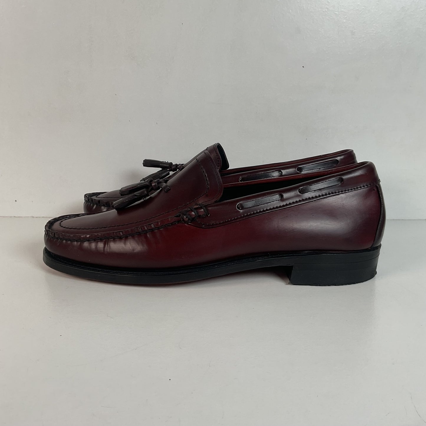 Vintage 1970s Hanover Handsewn Moccasin Loafers 10 D Genuine Shell Cordovan