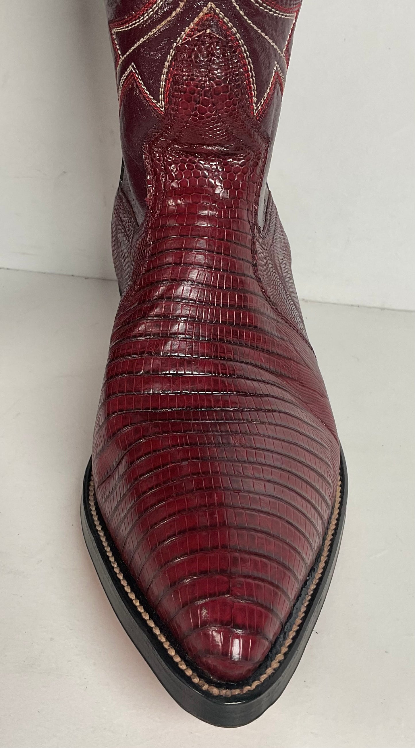 Silvertown Lizard Cowboy Boots | Cranberry Red | Men’s 7.5 C | Women’s 8.5