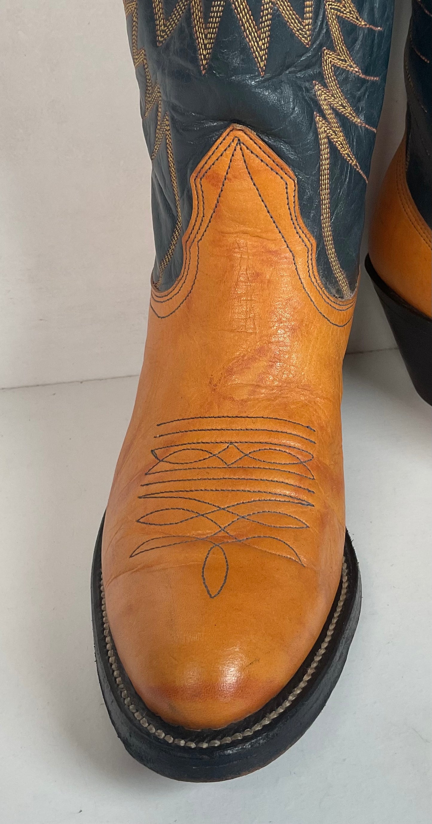 Vintage Nocona Butterscotch Cowgirl Boots 7 B USA Made