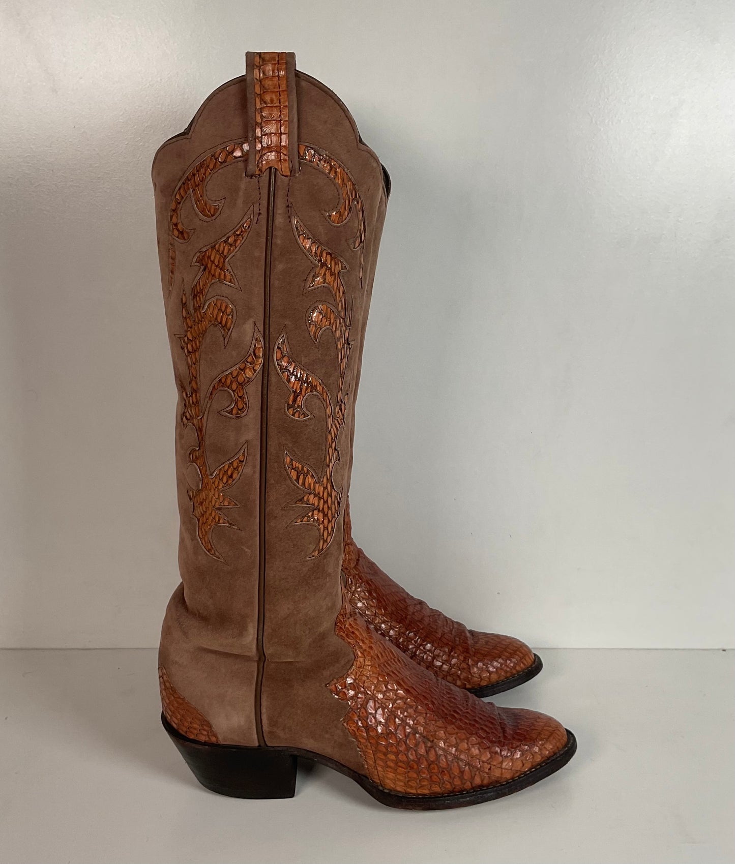 Vintage Larry Mahan Tall Cowgirl Boots 7 B Tooled Snakeskin Inlay