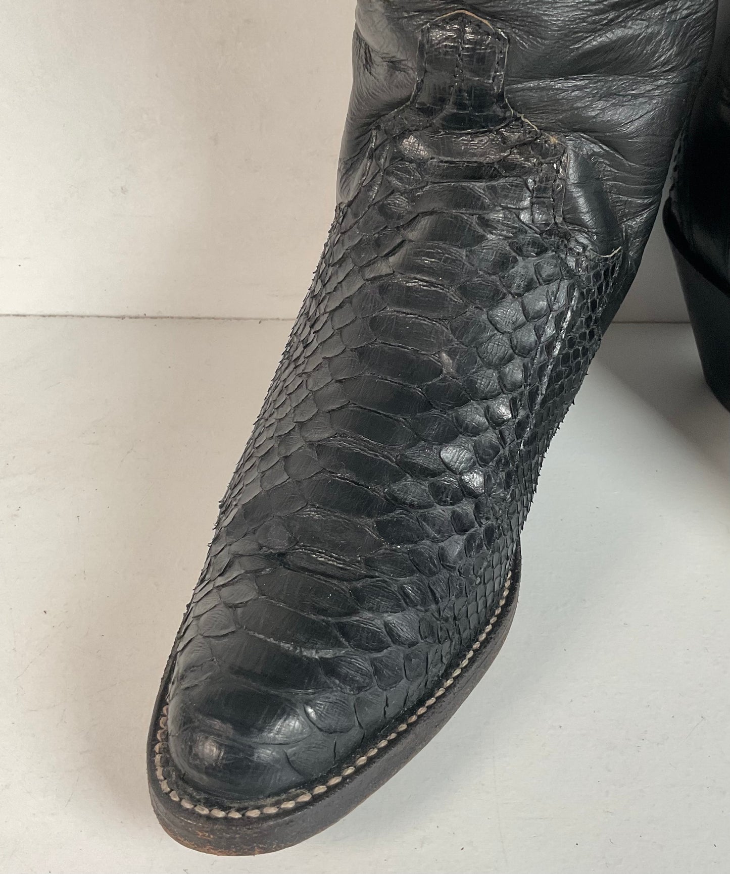 Vintage Larry Mahan Tall Black Cowgirl Boots | Python Snakeskin | 7 B