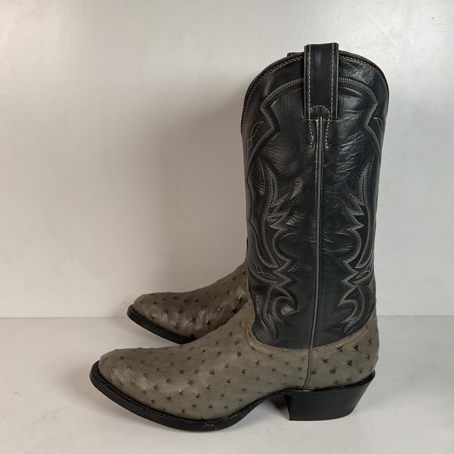 Vintage Justin Grey Ostrich Quill Cowboy Boots 9.5 D Exotic USA Made