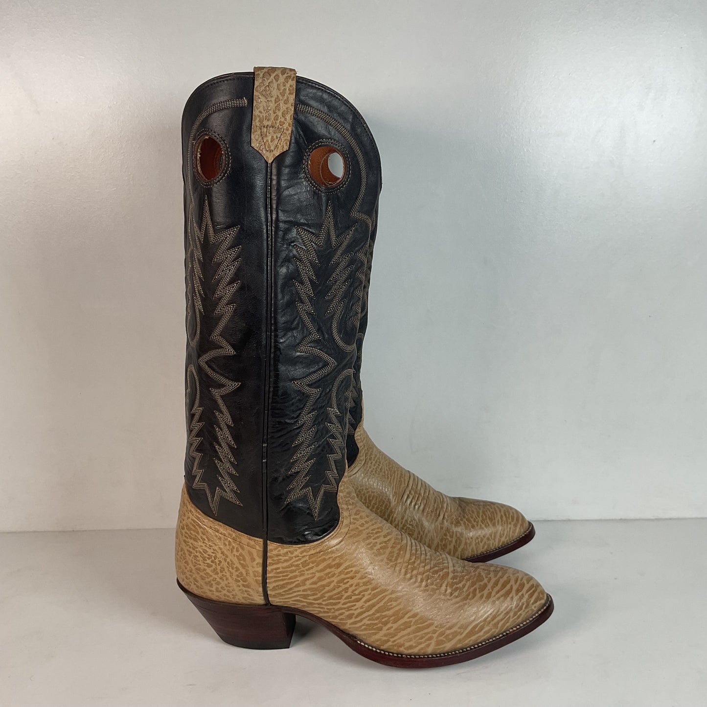 Vintage J Chisholm Tall Buckaroo Cowboy Boots 11 D USA Made Punchy