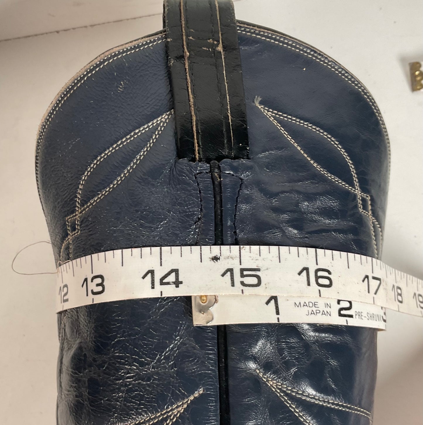 Vintage 1960s Tony Lama Emerald Green Cowboy Boots 10 E Distressed Gold Label