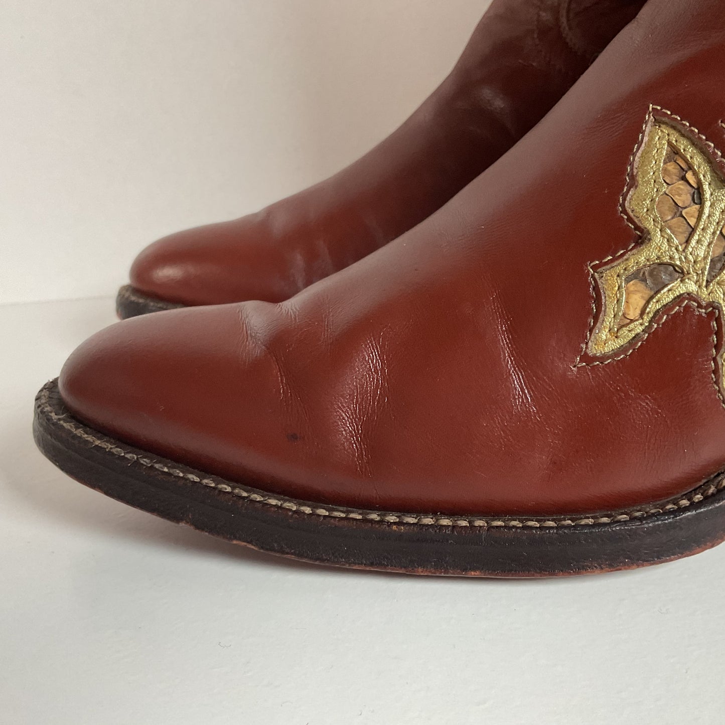 1970s Justin Butterfly Cowgirl Boots | Snakeskin Inlay | USA Made | 6.5 C