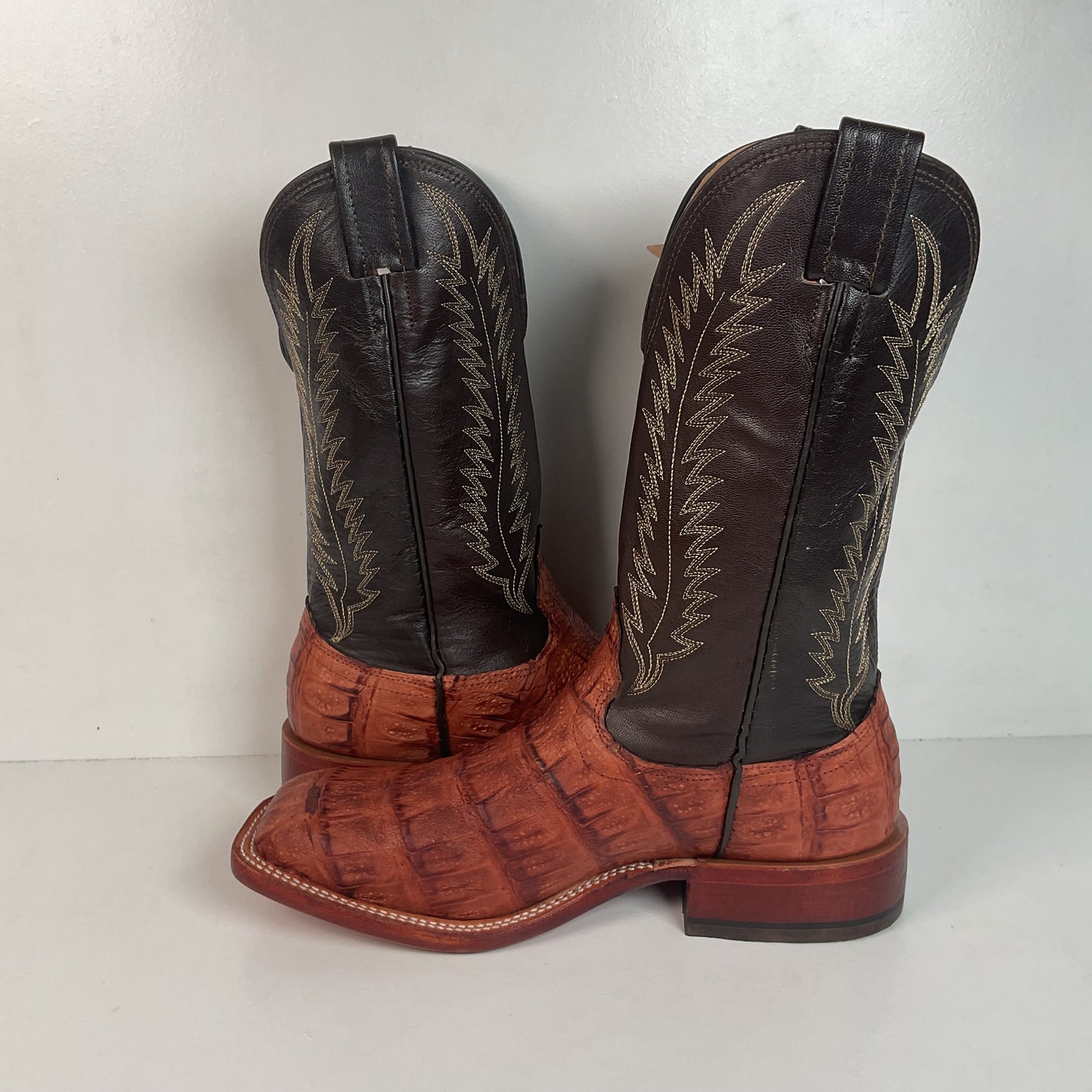 Fenoglio Large Scale Crocodile Cowboy Boots 8.5 E USA Made Exotic Factory Second