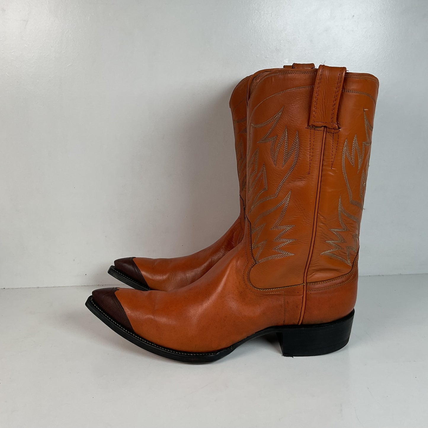 1960s Cowtown Handmade Cowboy Boots 13.5 D Pumpkin Orange Lizard Wingtip