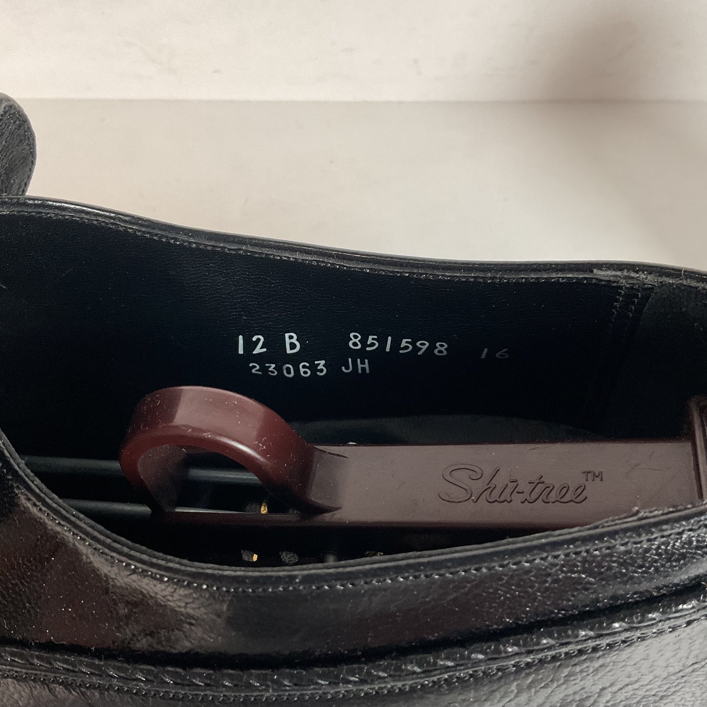 Vintage Florsheim Designer Collection | Apron Toe Loafers | 1970s | Black | 12 B